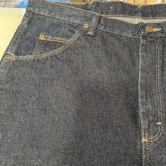 Wrangler classic fit jeans 38/30 dark blue wash new no tags - Picture 8 of 13